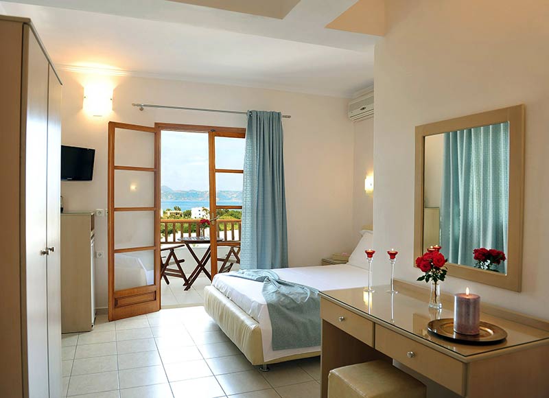 Milos Konstantinos Hotel | Superior Room with Sea View – 2nd Floor | Rooms in Milos